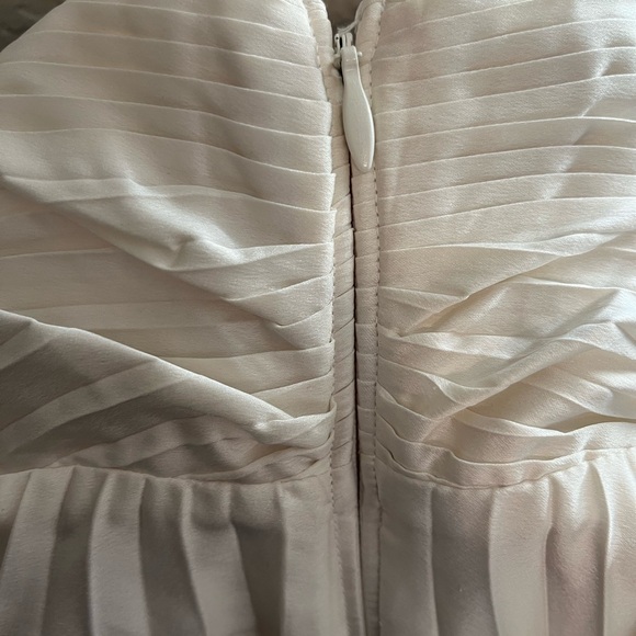 Abercrombie & Fitch Plunge V-Neck Pleated Satin Mini Dress NWT Size Large - Picture 9 of 9